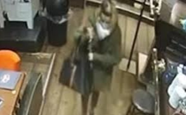 Thiès : un voleur vide le comptoir d’une boutique