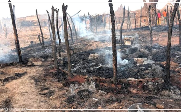 Saraya : un incendie détruit 19 cases dans le village de Kharakhéna