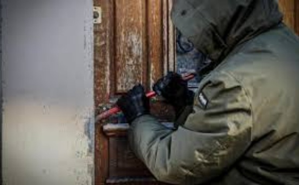 Thiès : trahi par la géolocalisation de son téléphone, un braqueur de 20 ans condamné