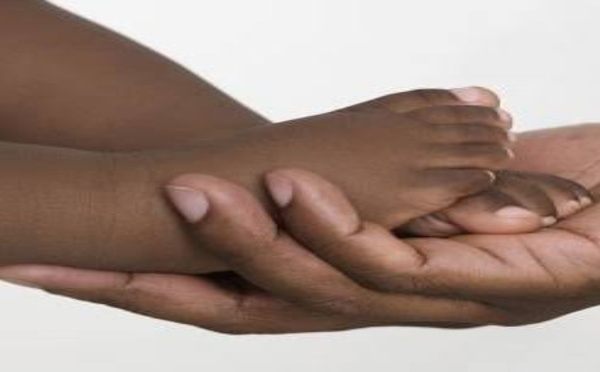 JAXAAY : LA DÉCOUVERTE D’UN NOUVEAU-NÉ SANS VIE CRÉE L’ÉMOI