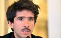 Juan Branco placé sous contrôle judiciaire avec une ordre d'expulsion vers la France