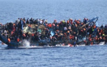 Émigration clandestine : 1500 migrants secourus en deux semaines par la marine nationale  Émigration clandestine : 1500 migrants secourus en deux semaines par la marine nationale