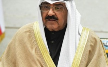 Le nouvel émir du Koweït prête serment devant le Parlement
