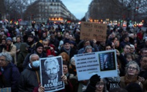 Un rassemblement de soutien à Julian Assange à Paris