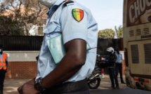 Usurpation de fonction: Un faux policier arrêté aux Parcelles Assainies Usurpation de fonction: Un faux policier arrêté aux Parcelles Assainies