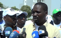 Y'en a marre met en garde le ministre de l'Intérieur lors de la campagne "Jëli Sama Carte, Ngir Woté" à Thiès Y'en a marre met en garde le ministre de l'Intérieur lors de la campagne "Jëli Sama Carte, Ngir Woté" à Thiès