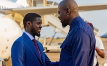 Rencontre diplomatique : Bassirou Diomaye Faye reçu par Mamadi Doumbouya en Guinée