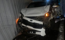 Accident sur l'axe AIBD-Dakar : Un porte-conteneurs se renverse sur plusieurs véhicules* Accident sur l'axe AIBD-Dakar : Un porte-conteneurs se renverse sur plusieurs véhicules*