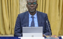 Le gouvernement réfute fermement les rumeurs de baisse des salaires dans la fonction publique Le gouvernement réfute fermement les rumeurs de baisse des salaires dans la fonction publique