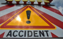 Accident tragique à Tobor : une jeune fille perd la vie après avoir été percutée par un minibus Accident tragique à Tobor : une jeune fille perd la vie après avoir été percutée par un minibus