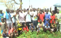 foncier à Ndiéyène Sirakh: Les jeunes de Mbewane Thiathiaw dénoncent l'accaparement de 250 ha de leurs terres par une entreprise étrangère foncier à Ndiéyène Sirakh: Les jeunes de Mbewane Thiathiaw dénoncent l'accaparement de 250 ha de leurs terres par une entreprise étrangère