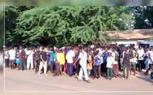 Sédhiou : Grève des élèves du lycée Balla Moussa Daffé pour un professeur d’Économie générale Sédhiou : Grève des élèves du lycée Balla Moussa Daffé pour un professeur d’Économie générale