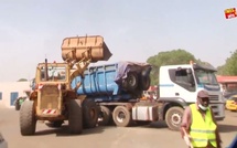 NETTOYAGE DE LA GARE ROUTIERE AVEC LE MAIRE DJITE NETTOYAGE DE LA GARE ROUTIERE AVEC LE MAIRE DJITE