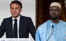Emmanuel Macron et Ousmane Sonko s’opposent sur le retrait des bases françaises en Afrique