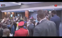 Rencontre à Libreville : Diomaye Faye promet visa, logement et mobilité à ses compatriotes Rencontre à Libreville : Diomaye Faye promet visa, logement et mobilité à ses compatriotes