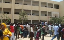 Thiès – Les premiers résultats du BFEM commencent à tomber : le centre Mamadou Diaw affiche des chiffres encourageants Thiès – Les premiers résultats du BFEM commencent à tomber : le centre Mamadou Diaw affiche des chiffres encourageants