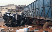 Thiès – Drame au rond-point Stade Lat Dior : un camion frigorifique fonce dans la foire et fait un mort Thiès – Drame au rond-point Stade Lat Dior : un camion frigorifique fonce dans la foire et fait un mort