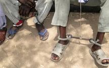 Deux enfants talibés enchaînés dans un enclos à Joal : l’horreur absolue Deux enfants talibés enchaînés dans un enclos à Joal : l’horreur absolue