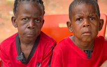 Une famille nigériane transforme la stigmatisation en force face à une maladie rare Une famille nigériane transforme la stigmatisation en force face à une maladie rare