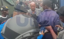 BRAQUAGE À LA VICTOIRE : UN POLICIER ARRÊTÉ AVEC DE L’ARGENT CACHÉ SUR LUI APRÈS L’ATTAQUE DE LA RAWBANK