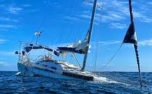 Portugal : Attaqué par des orques, ce marin plonge dans la nuit noire pour ramener son radeau de survie Portugal : Attaqué par des orques, ce marin plonge dans la nuit noire pour ramener son radeau de survie