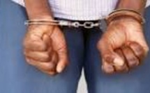 Vols avec violence et viols collectifs : deux membres d’un dangereux gang déférés au parquet à Yeumbeul