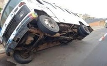 Dakar : deux conducteurs interpellés après un accident sur l’autoroute