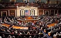 Le Sénat américain adopte une résolution interdisant le recours à la force armée contre le Venezuela