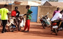 Sédhiou : les conducteurs de moto-taxis Jakarta observent une grève de 24 heures