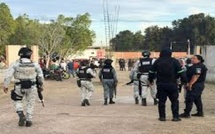 Mexique: une attaque armée sur un terrain de football fait une dizaine de morts Dimanche 25 janvier, des hommes armés ont fait irruption sur le terrain après un match de football dans la ville de Salamanca et ont tiré sur les personnes présentes. Au