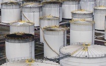 Libération des stocks d'urgence: 400 millions de barils de pétrole suffiront-ils à stabiliser les marchés ?